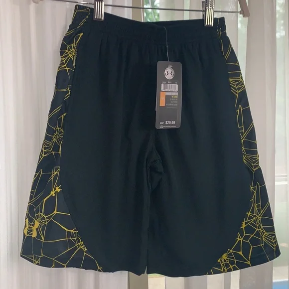 NWT Boys Under Armour Black Widow Shorts - Picture 7 of 8